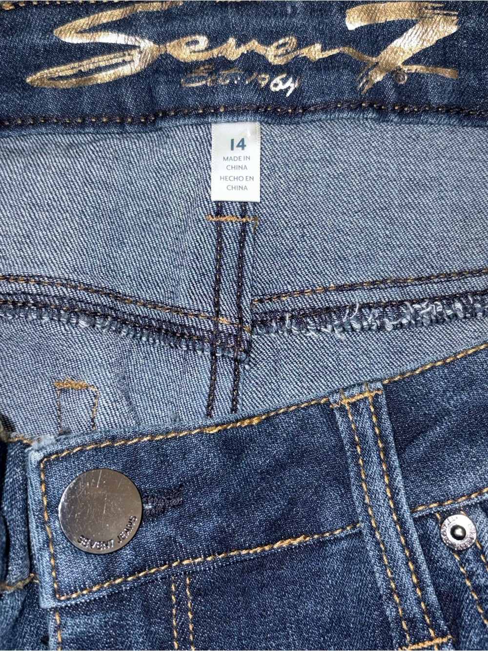 Seven7 Dark Blue Denim Weekend Shorts Comfort Stretch 5” inseam - Picture 3 of 5